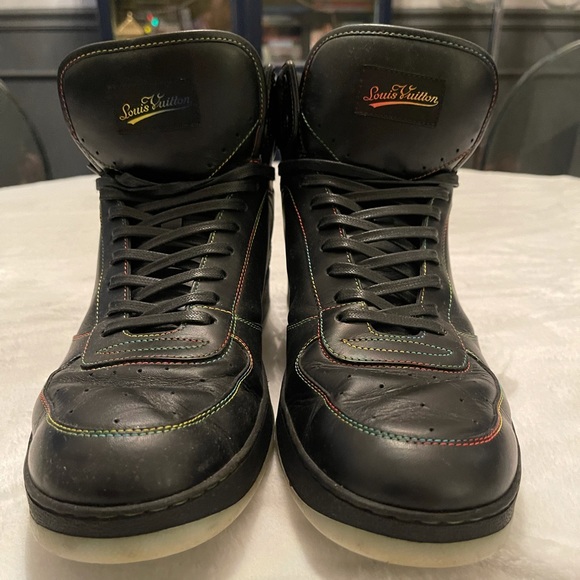 Louis Vuitton Sneaker - Picture 3 of 7